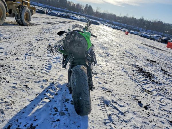 2025 KAWASAKI ZX636