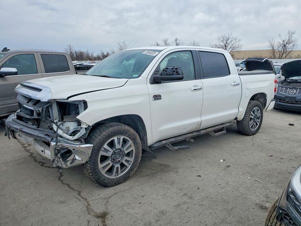 2020 TOYOTA TUNDRA Platinum Grade