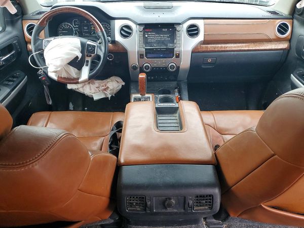 2020 TOYOTA TUNDRA Platinum Grade