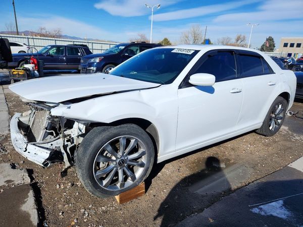 2014 CHRYSLER 300