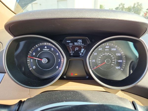2013 HYUNDAI ELANTRA — ODOM