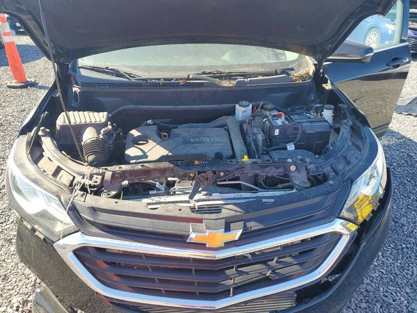 2018 CHEVROLET EQUINOX LT (1LT) — Engine bay