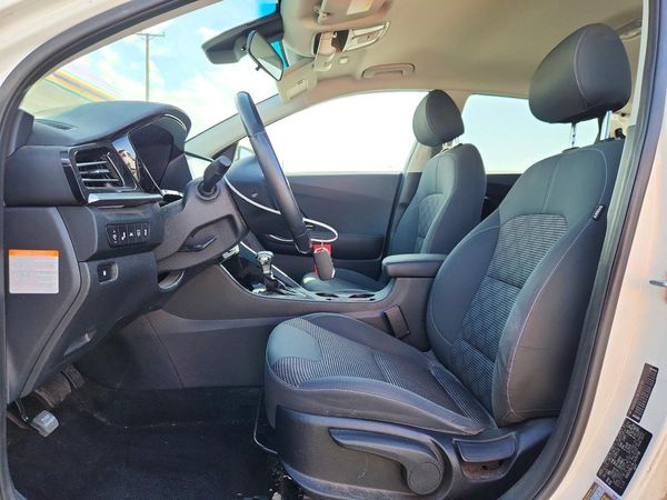 2020 KIA NIRO LX, LXS — DENT