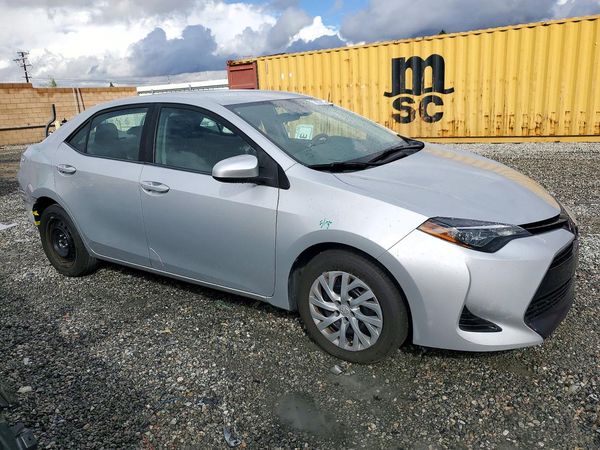 2018 TOYOTA COROLLA L/LE/SE/XLE/XSE — Passenger 3/4