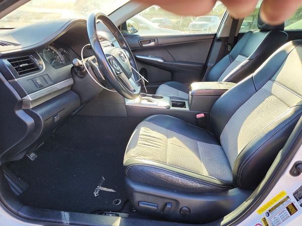 2012 TOYOTA CAMRY — DENT