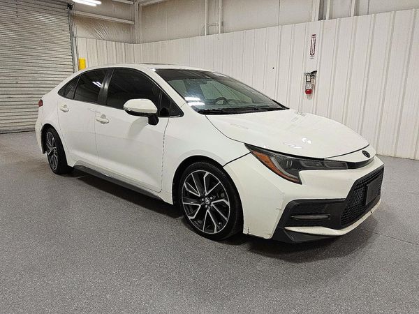 2021 TOYOTA COROLLA SE, CVT, w/Premium pkg — Passenger 3/4