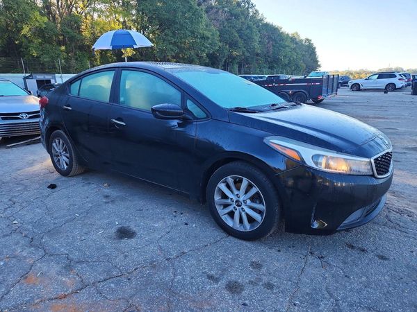 2017 KIA FORTE LX Popular, S — Passenger 3/4