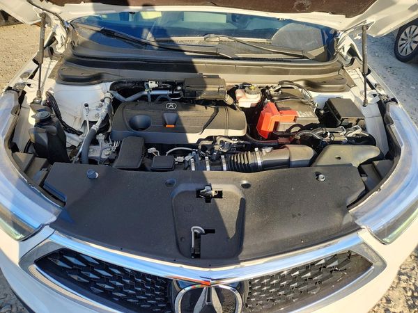 2021 ACURA RDX — Engine bay
