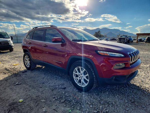2017 JEEP CHEROKEE — Passenger 3/4