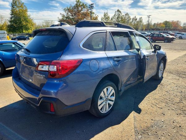 2018 SUBARU OUTBACK Premium — PSRA