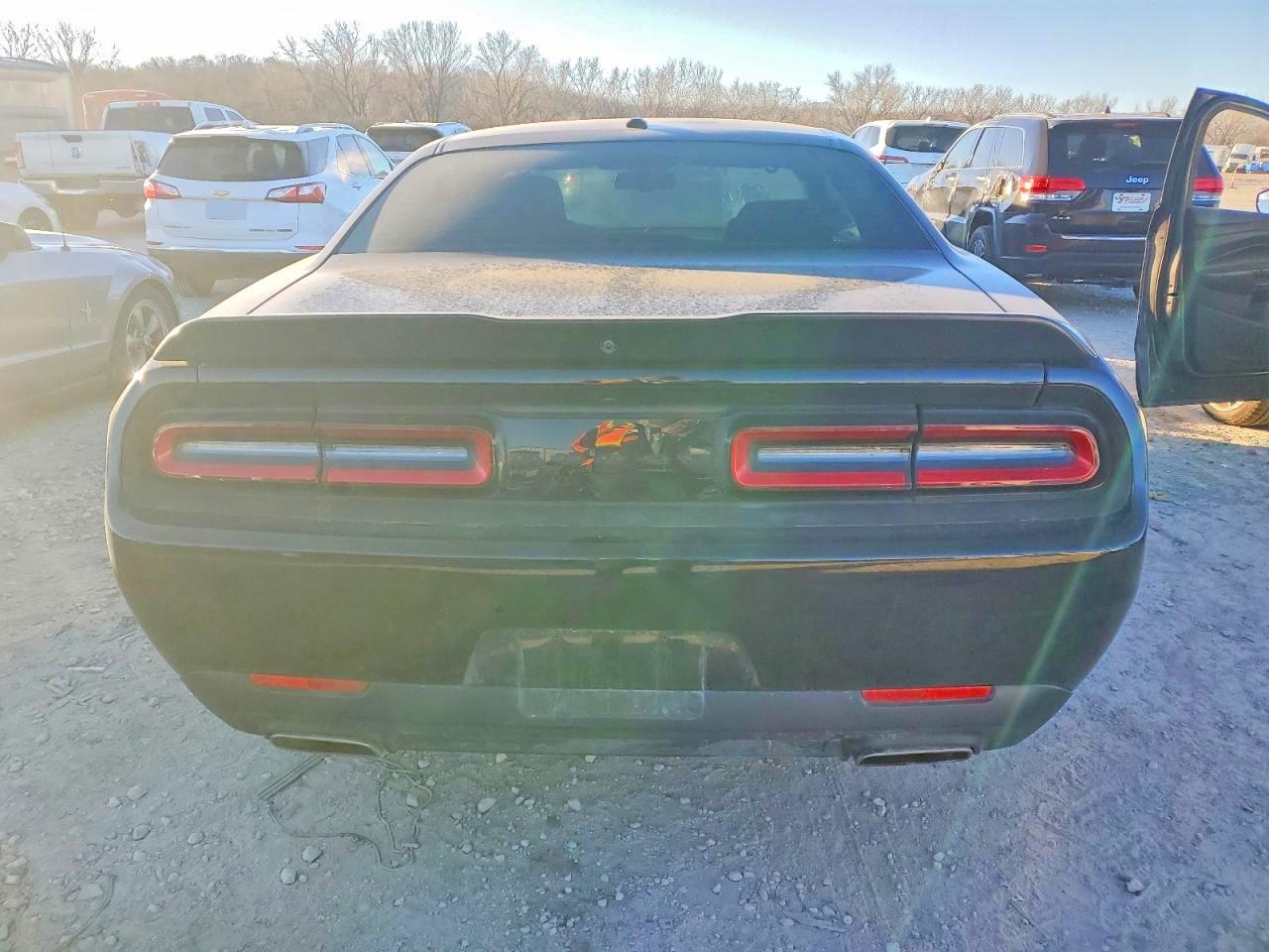 2021 DODGE CHALLENGER SXT