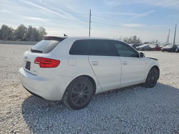 2012 AUDI A3