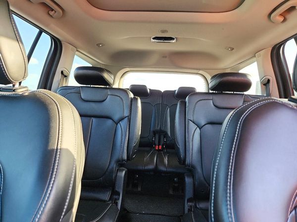 2023 JEEP GRAND CHEROKEE Limited — SUVN
