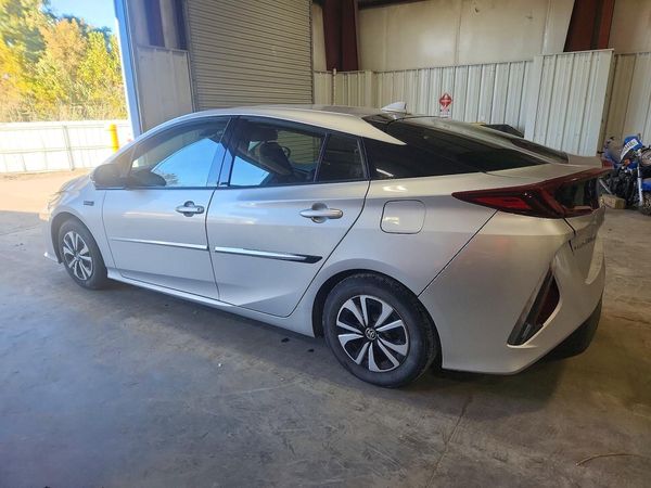 2017 TOYOTA PRIUS Three/Four/Four Adv — DSRA