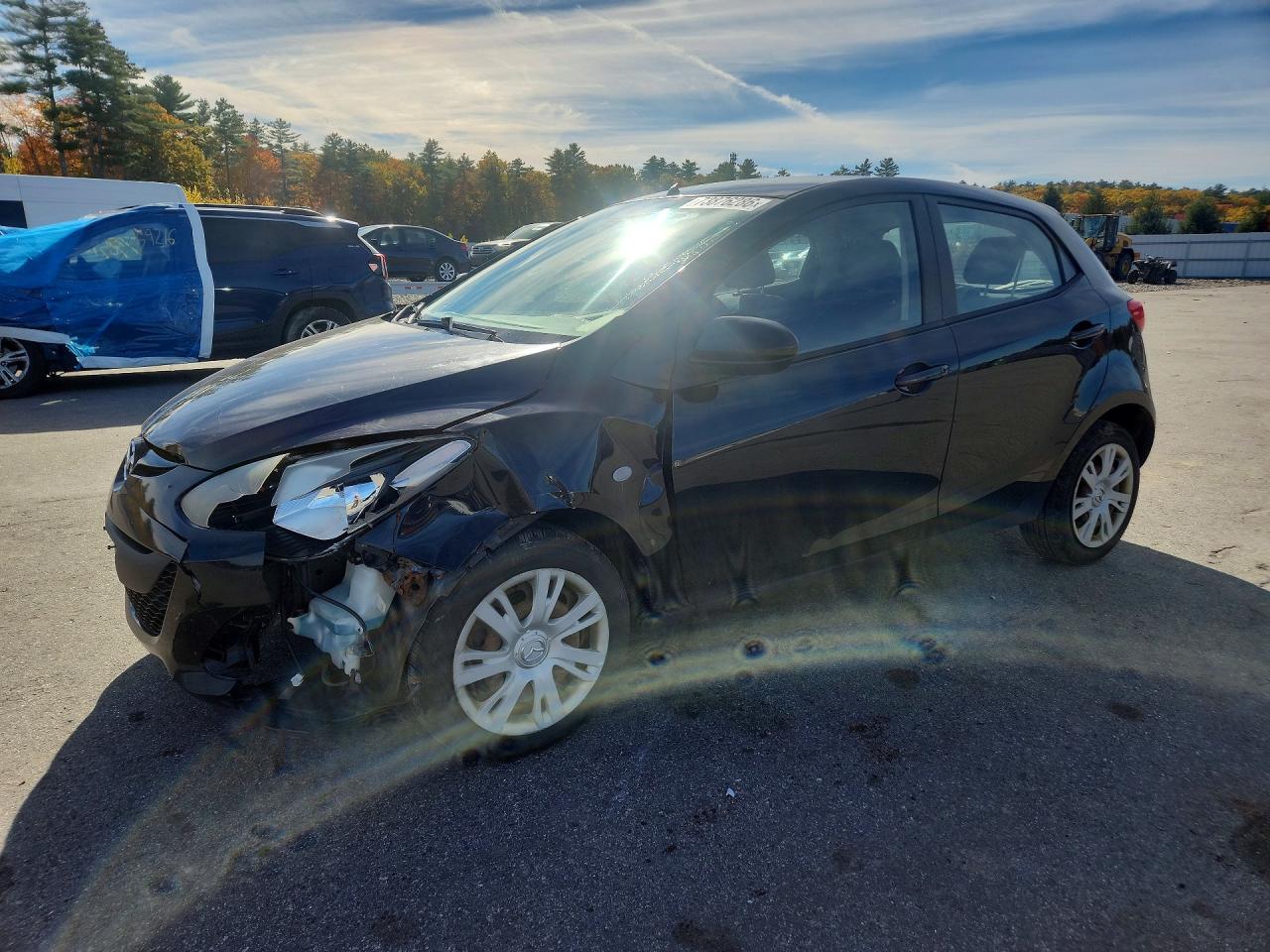 2012 MAZDA 2 Sport/GX — Front 3/4