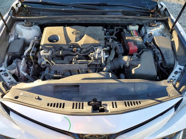 2018 TOYOTA CAMRY L/LE/SE/XLE — Engine bay