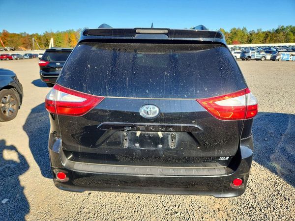 2019 TOYOTA SIENNA — DIRR