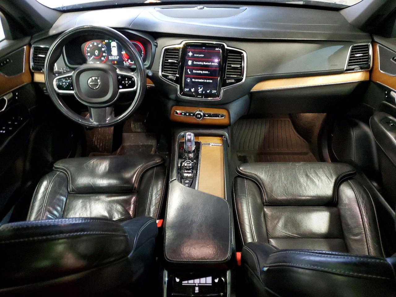 2016 VOLVO XC90