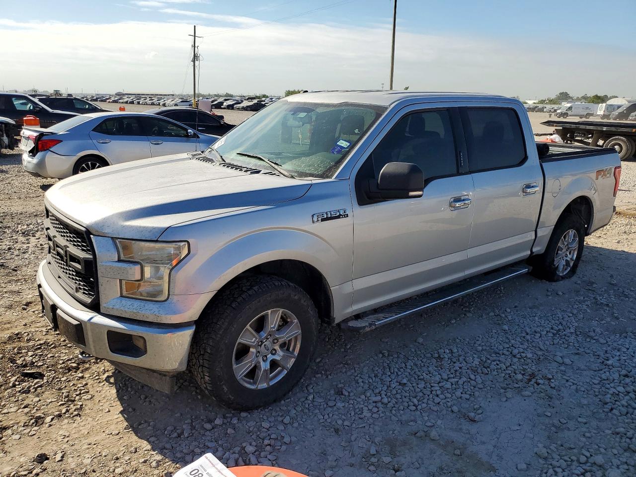 2017 FORD F150 SuperCrew — Front 3/4