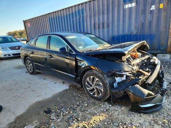 2026 HYUNDAI SONATA Blue — Passenger 3/4