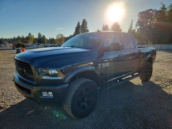 2018 RAM 2500 Laramie — Front 3/4