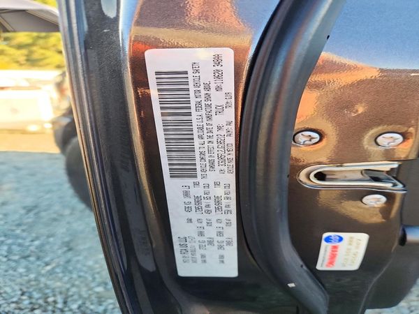 2018 RAM 2500 Laramie — VINS