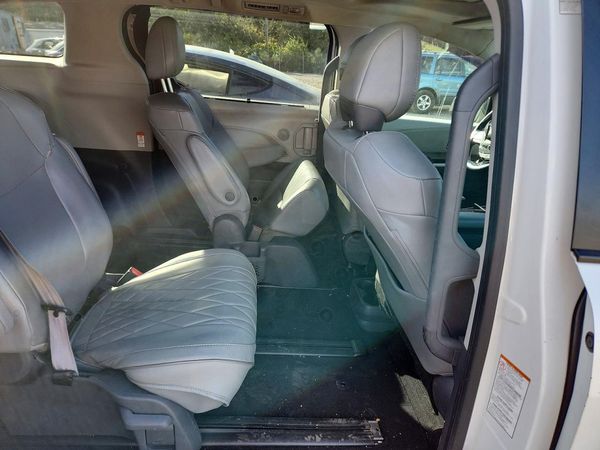 2021 TOYOTA SIENNA XLE — PSRS