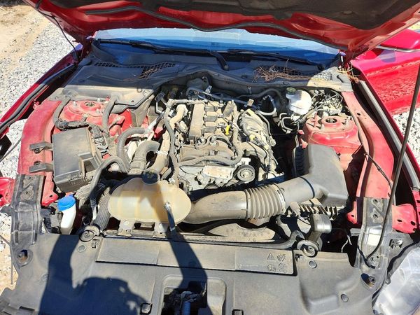 2021 FORD MUSTANG I4 Coupe — Engine bay