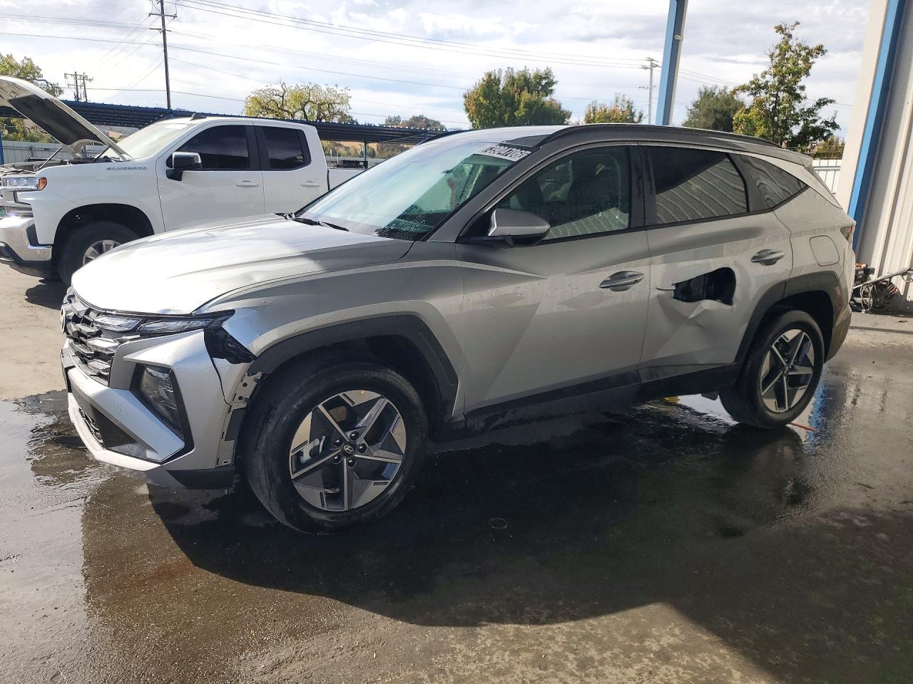 2026 HYUNDAI TUCSON SEL, SEL Plus — Front 3/4