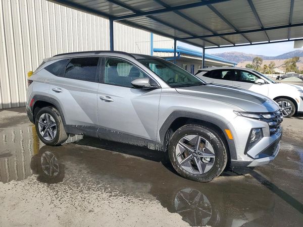 2026 HYUNDAI TUCSON SEL, SEL Plus — Passenger 3/4