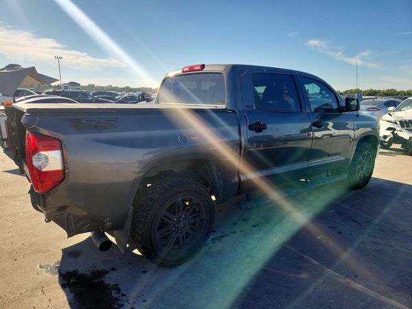 2018 TOYOTA TUNDRA SR5 — PSRA