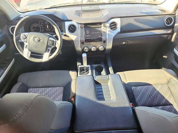 2018 TOYOTA TUNDRA SR5 — CKPT