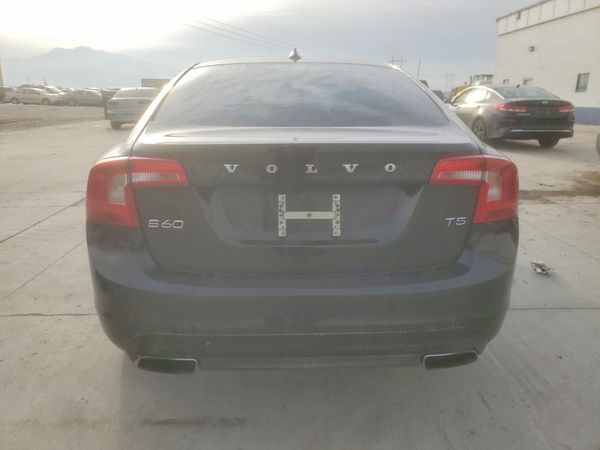 2014 VOLVO S60