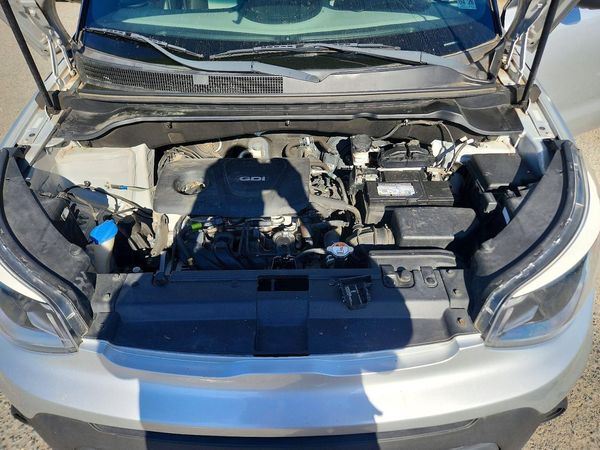 2019 KIA SOUL Base — Engine bay