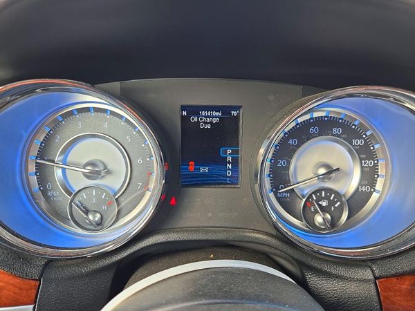 2013 CHRYSLER 300 Base/Limited — ODOM