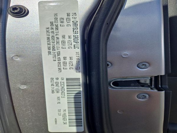 2013 CHRYSLER 300 Base/Limited — VINS