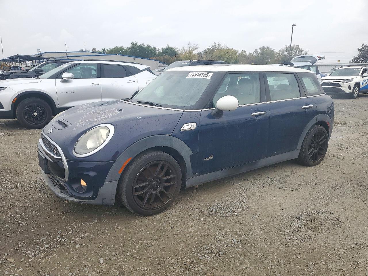 2017 MINI COOPER — Front 3/4