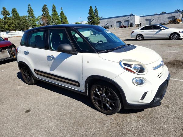 2015 FIAT 500 TREKKING — Passenger 3/4