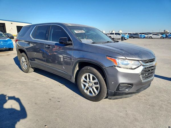 2019 CHEVROLET TRAVERSE LS — Passenger 3/4