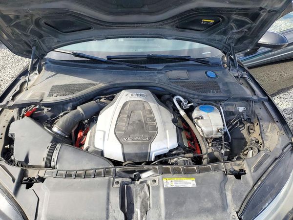 2018 AUDI A7 quattro Premium Plus — Engine bay