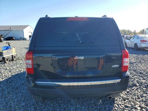 2016 JEEP PATRIOT Latitude — DIRR