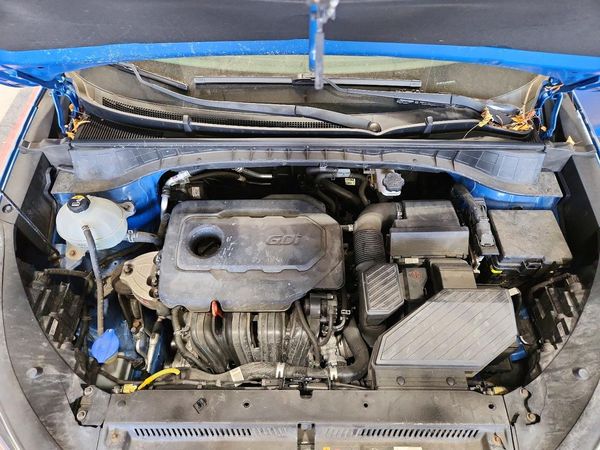 2019 HYUNDAI TUCSON — Engine bay