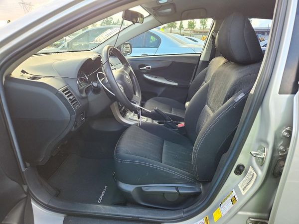 2013 TOYOTA COROLLA — DENT