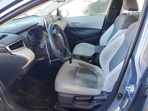 2020 TOYOTA COROLLA LE w/Premium pkg2 — DENT