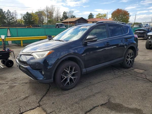2017 TOYOTA RAV4 SE — Front 3/4