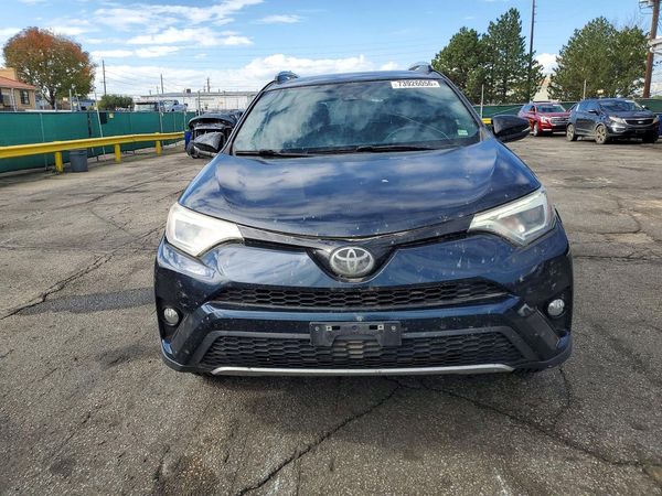 2017 TOYOTA RAV4 SE — DIRF