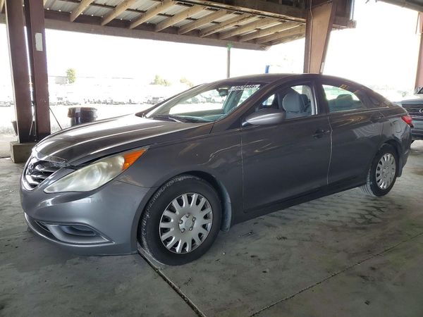 2012 HYUNDAI SONATA Middle-low level — Front 3/4