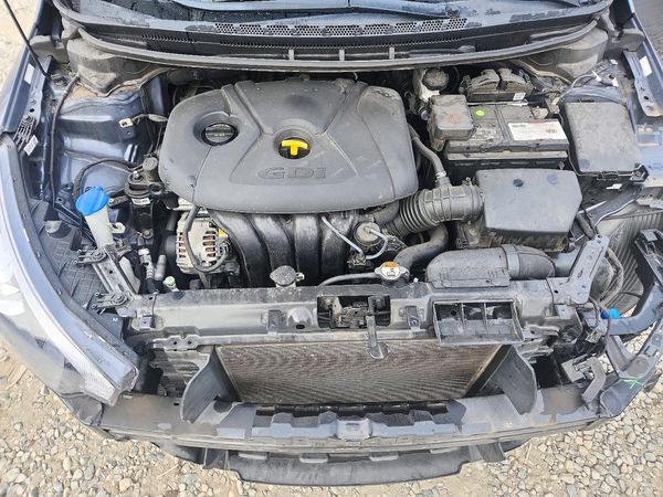 2016 KIA FORTE TOP (High Grade) — Engine bay