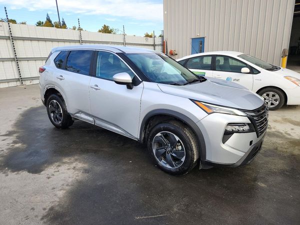 2025 NISSAN ROGUE SV — Passenger 3/4