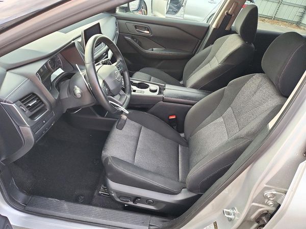 2025 NISSAN ROGUE SV — DENT
